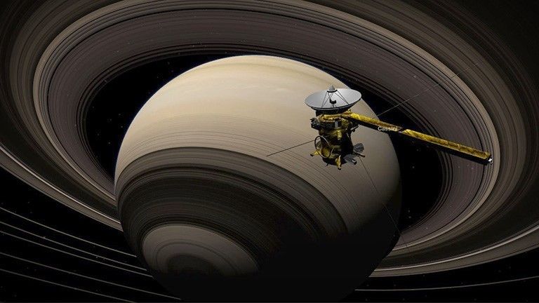 Cassini flying near Saturn's rings